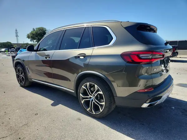 5UXCR4C03M9F58868 2021 BMW X5 - Image 2