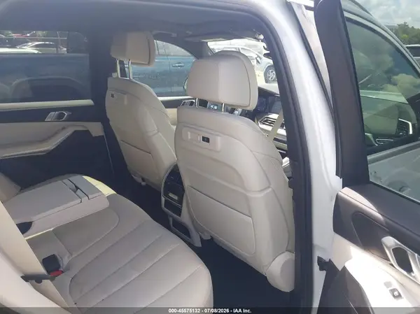 5UXCR4C03N9M72569 2022 BMW X5 - Image 8