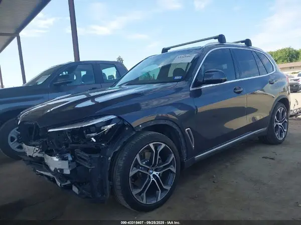 5UXCR4C04L9C22791 2020 BMW X5 - Image 2