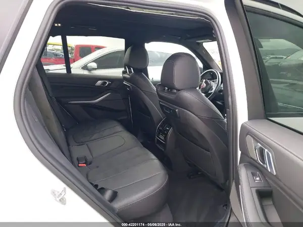 5UXCR4C04L9D41635 2020 BMW X5 - Image 8