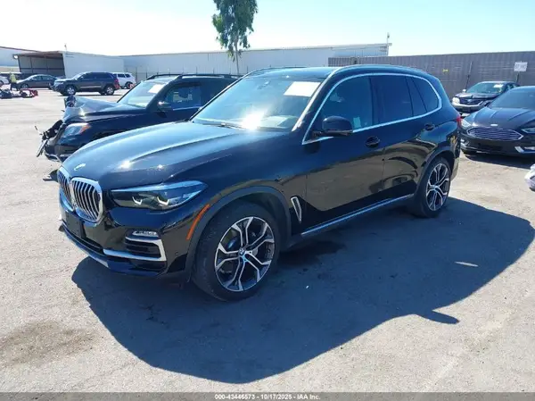 5UXCR4C04M9F15463 2021 BMW X5 - Image 2
