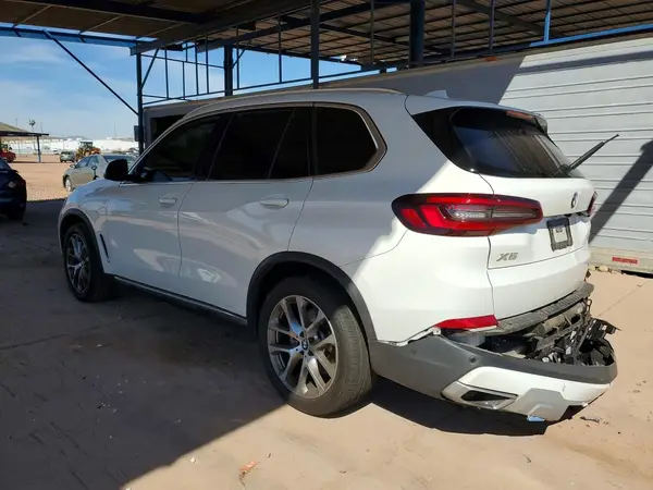 5UXCR4C04M9G39054 2021 BMW X5 - Image 2
