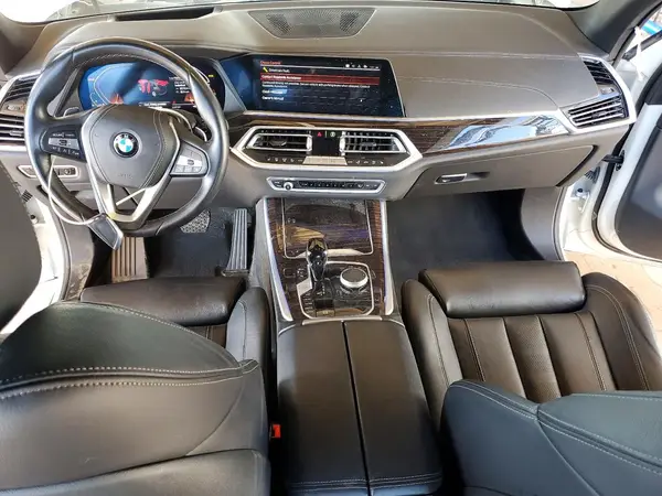 5UXCR4C04M9G39054 2021 BMW X5 - Image 8