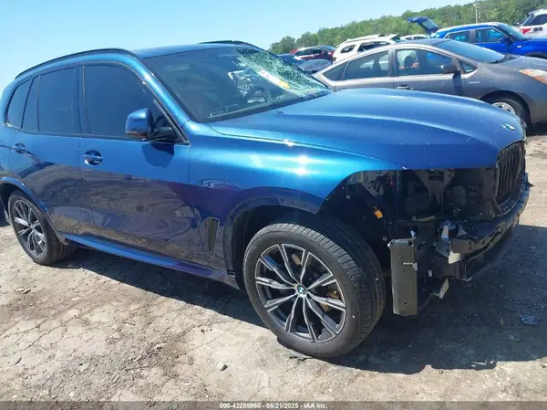 5UXCR4C04N9J83247 2022 BMW X5 - Image 1