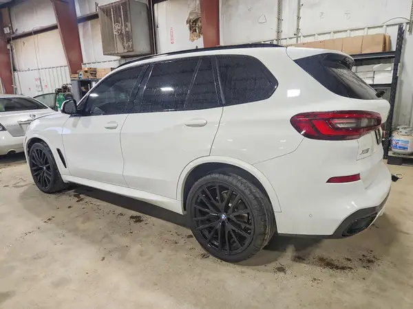 5UXCR4C04N9L44390 2022 BMW X5 - Image 2