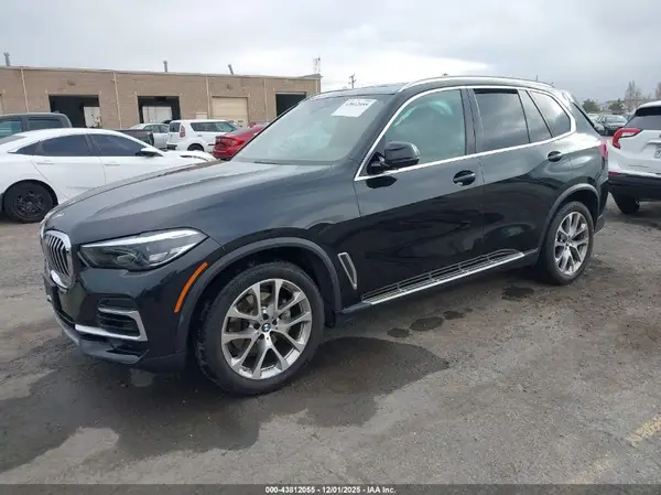 5UXCR4C04N9L77860 2022 BMW X5 - Image 2