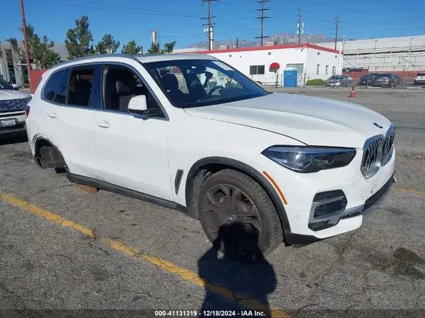 5UXCR4C04N9M61676 2022 BMW X5 - Image 1