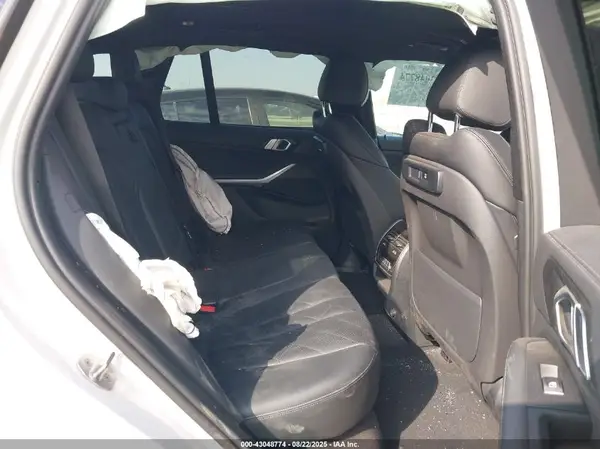5UXCR4C04P9N52644 2023 BMW X5 - Image 8