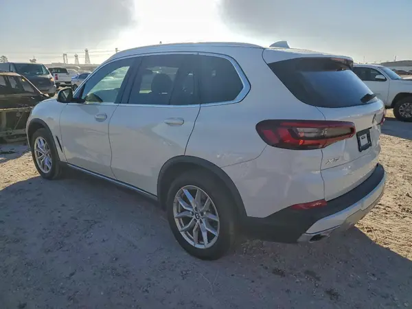 5UXCR4C04P9N83053 2023 BMW X5 - Image 2