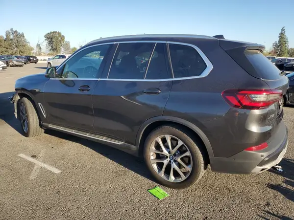 5UXCR4C04P9R47844 2023 BMW X5 - Image 2