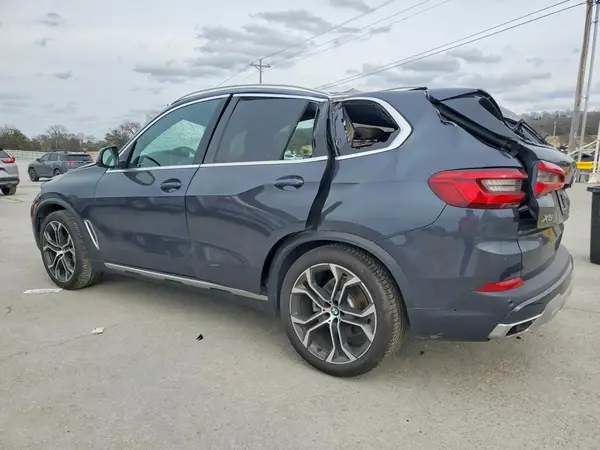 5UXCR4C05L9B21789 2020 BMW X5 - Image 2