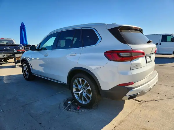 5UXCR4C05L9B45817 2020 BMW X5 - Image 2