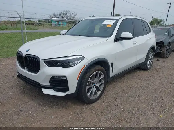 5UXCR4C05L9C07636 2020 BMW X5 - Image 2
