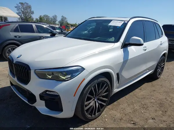 5UXCR4C05L9C67240 2020 BMW X5 - Image 2