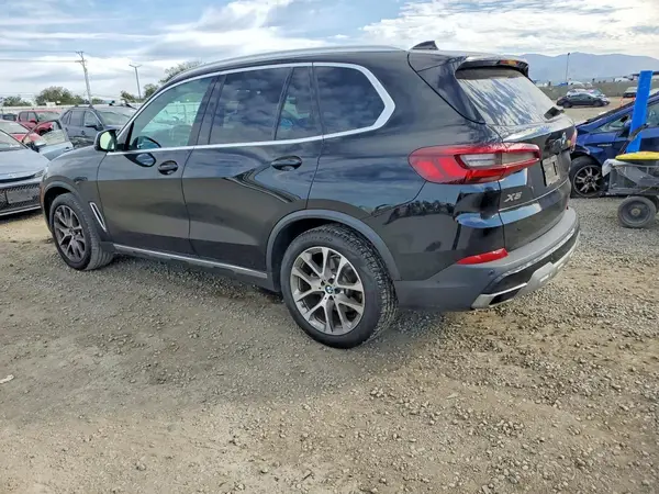 5UXCR4C05L9C86077 2020 BMW X5 - Image 2