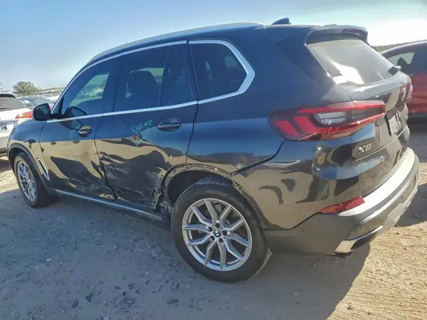 5UXCR4C05L9D37660 2020 BMW X5 - Image 2