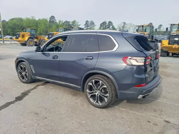 5UXCR4C05LLT18929 2020 BMW X5 - Image 2
