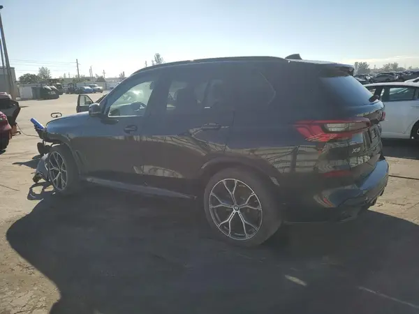 5UXCR4C05LLT19076 2020 BMW X5 - Image 2