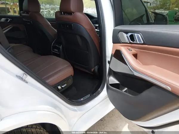 5UXCR4C05LLT19871 2020 BMW X5 - Image 8
