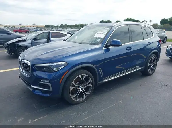 5UXCR4C05M9G44795 2021 BMW X5 - Image 2