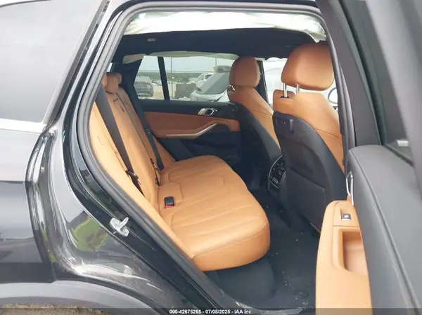 5UXCR4C05N9K68386 2022 BMW X5 - Image 8
