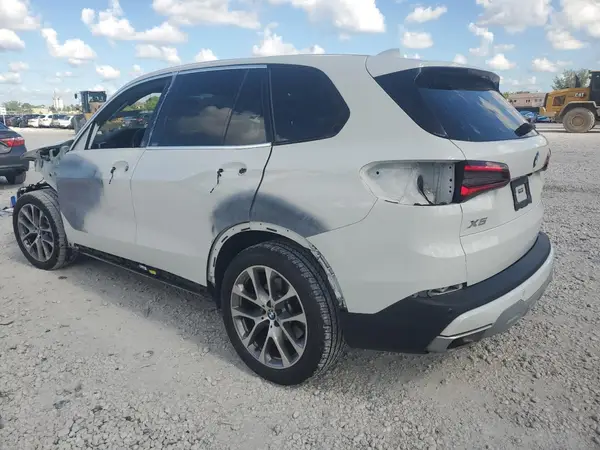 5UXCR4C05P9N48649 2023 BMW X5 - Image 2