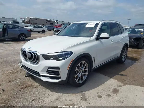 5UXCR4C05P9R88631 2023 BMW X5 - Image 2