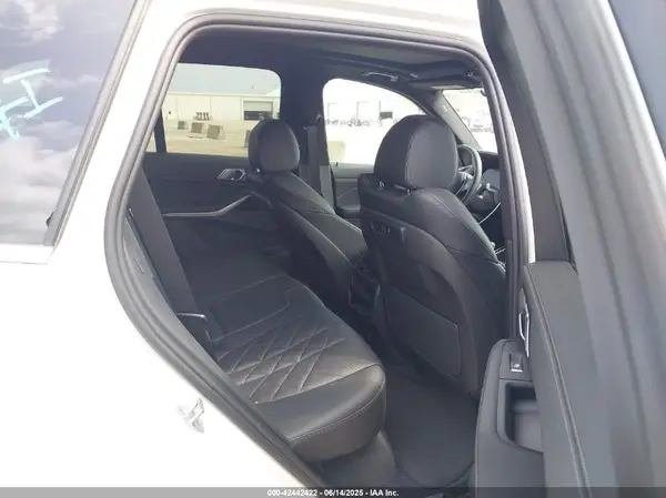 5UXCR4C05P9R88631 2023 BMW X5 - Image 8