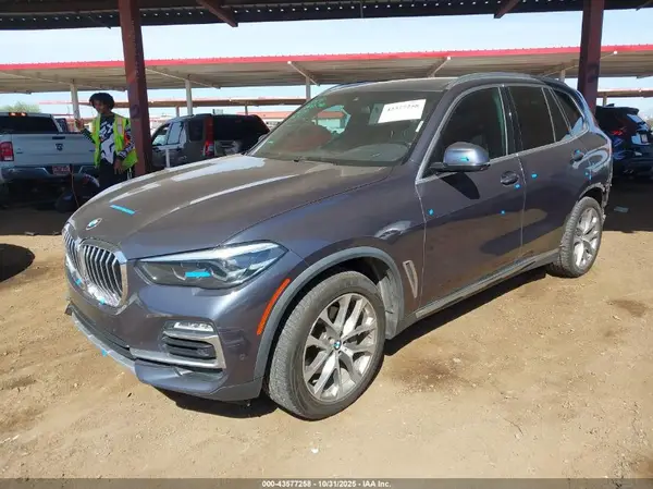 5UXCR4C06L9B16276 2020 BMW X5 - Image 2