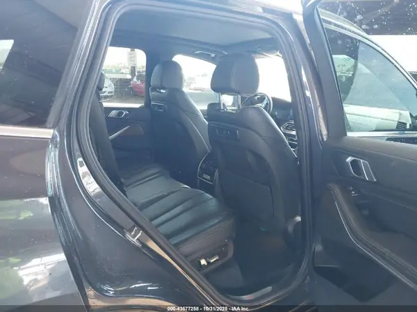 5UXCR4C06L9B16276 2020 BMW X5 - Image 8