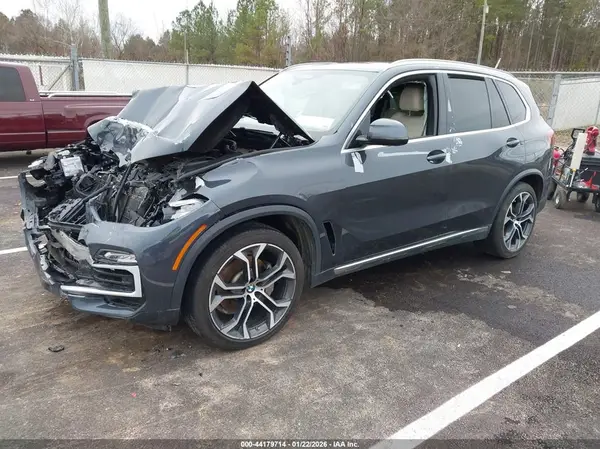 5UXCR4C06L9B31215 2020 BMW X5 - Image 2