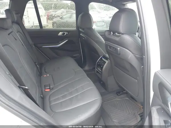 5UXCR4C06L9D04862 2020 BMW X5 - Image 8