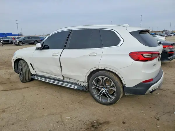 5UXCR4C06LLE30433 2020 BMW X5 - Image 2