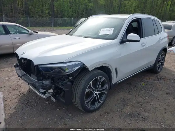 5UXCR4C06LLE30688 2020 BMW X5 - Image 2