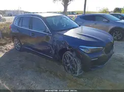 5UXCR4C06LLE30805 2020 BMW X5