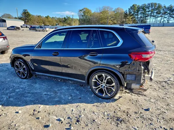 5UXCR4C06LLW64813 2020 BMW X5 - Image 2
