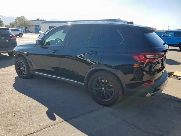 5UXCR4C06M9E71675 2021 BMW X5 - Image 2