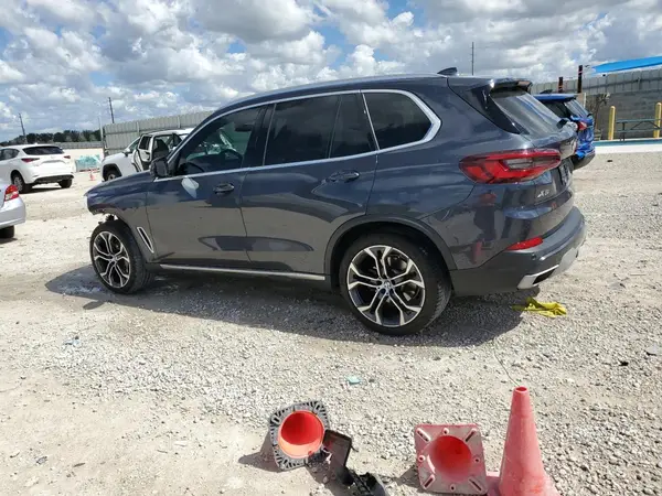 5UXCR4C06M9F65541 2021 BMW X5 - Image 2