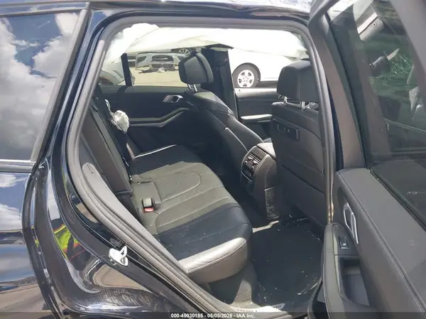 5UXCR4C06M9H74004 2021 BMW X5 - Image 8
