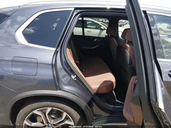 5UXCR4C06N9J17055 2022 BMW X5 - Image 8