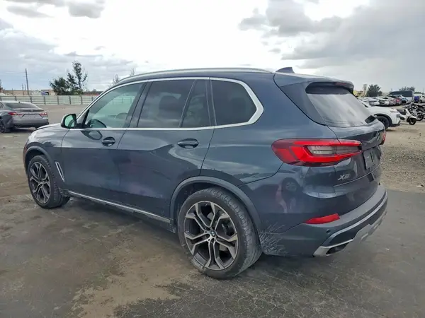 5UXCR4C06N9K70180 2022 BMW X5 - Image 2