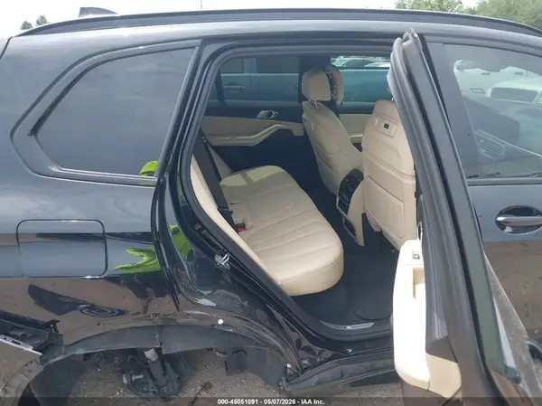 5UXCR4C06N9L28921 2022 BMW X5 - Image 8