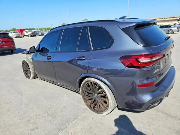 5UXCR4C06N9M45611 2022 BMW X5 - Image 2