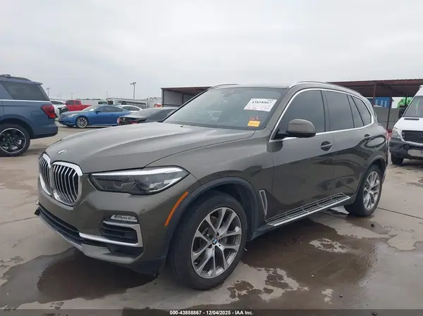 5UXCR4C07L9B02709 2020 BMW X5 - Image 2