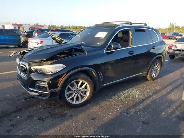5UXCR4C07L9C03653 2020 BMW X5 - Image 2