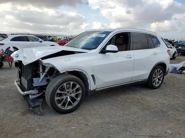 5UXCR4C07LLT18754 2020 BMW X5 - Image 1