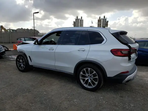 5UXCR4C07LLT18754 2020 BMW X5 - Image 2