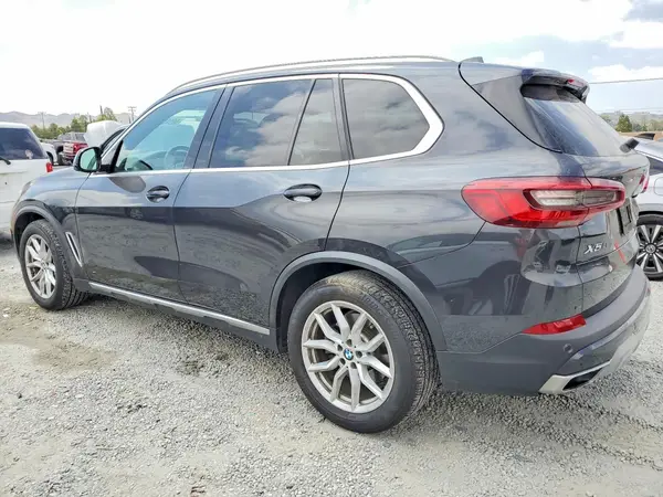 5UXCR4C07LLW63380 2020 BMW X5 - Image 2