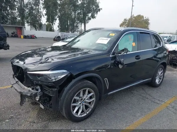 5UXCR4C07M9F47243 2021 BMW X5 - Image 2