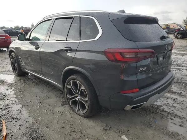 5UXCR4C07N9K61858 2022 BMW X5 - Image 2
